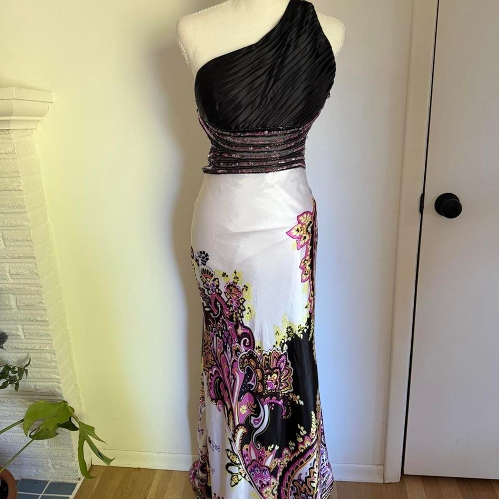 Cache Y2K Black White Purple Maxi Dress maxi dress with paisley and sequins